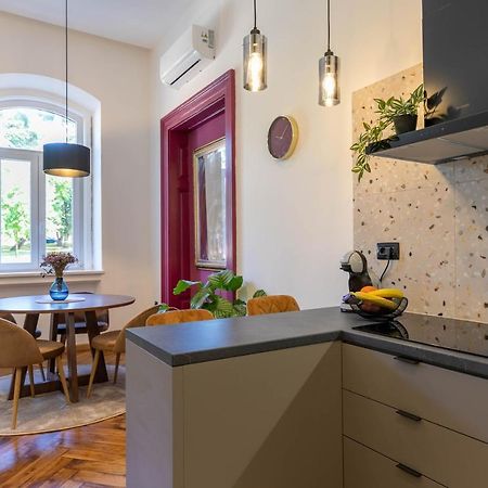 Polai Park Apartments Екстериор снимка