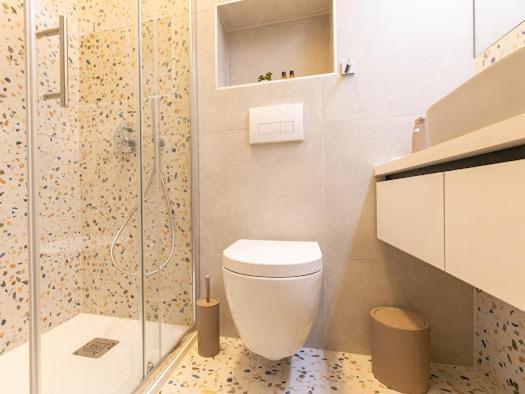 Polai Park Apartments Екстериор снимка