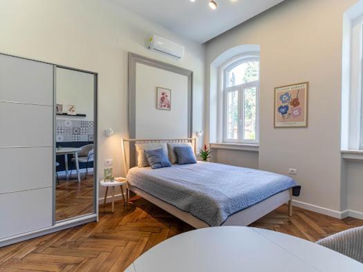 Polai Park Apartments Екстериор снимка